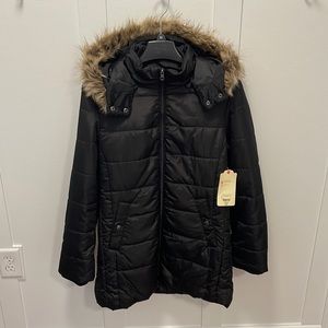 Womens St. John’s Bay Winter Coat Medium